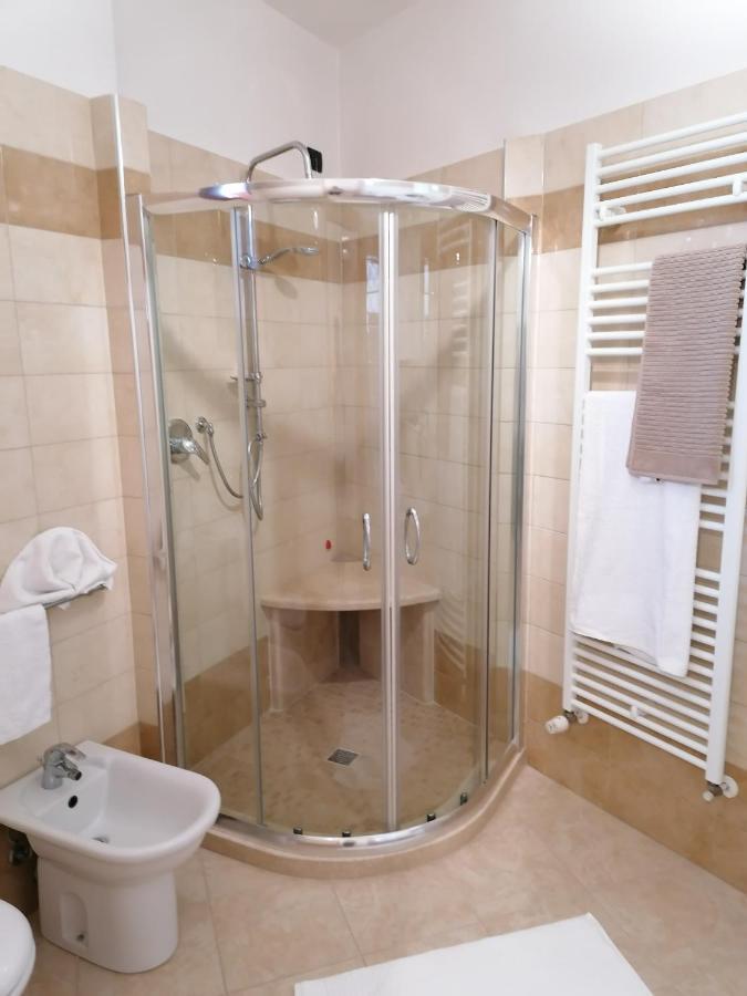 Suite Maria Agliana Luaran gambar